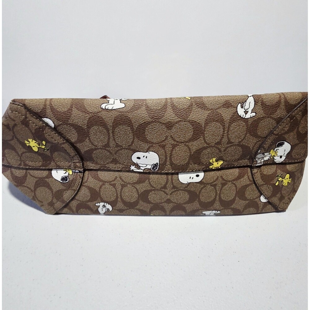 Coach X Peanuts Women's Tote Bag Khaki Redwood Multi Snoopy Woodstock CF166 - Picture 5 of 8